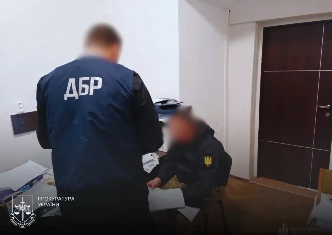 Переламав плече під час перевірки документів. У Львові колишній військовий ТЦК постане перед судом
