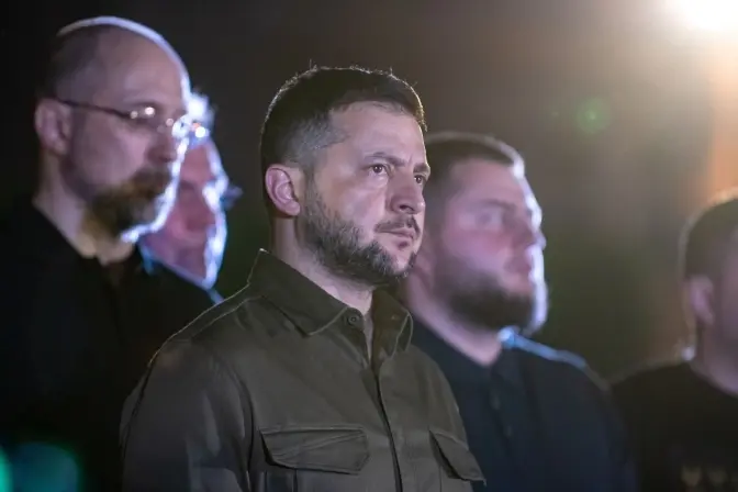До Львова прибув президент Володимир Зеленський із командирами «Азову». Фото
