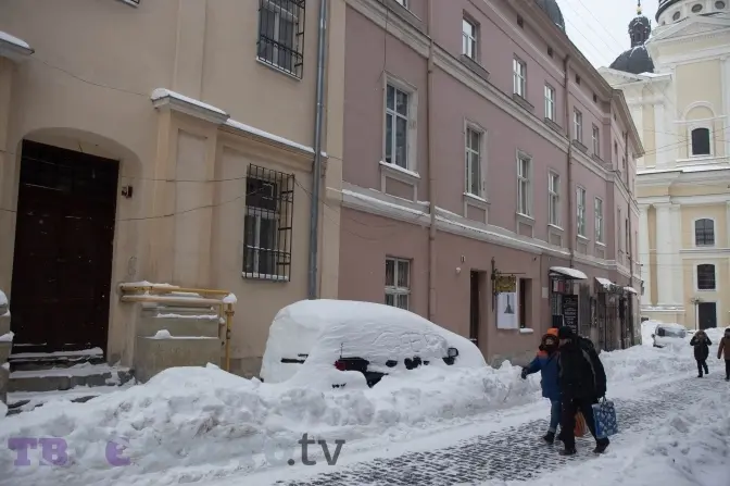 Через хуртовини й снігопади в області оголошують помаранчевий рівень небезпеки