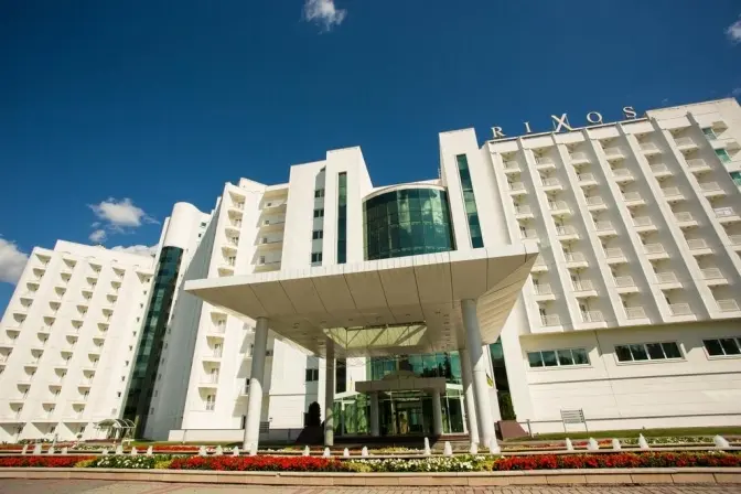 У «Слузі народу» пояснили, чому для навчання депутатів обрали найдорожчий готель Трускавця