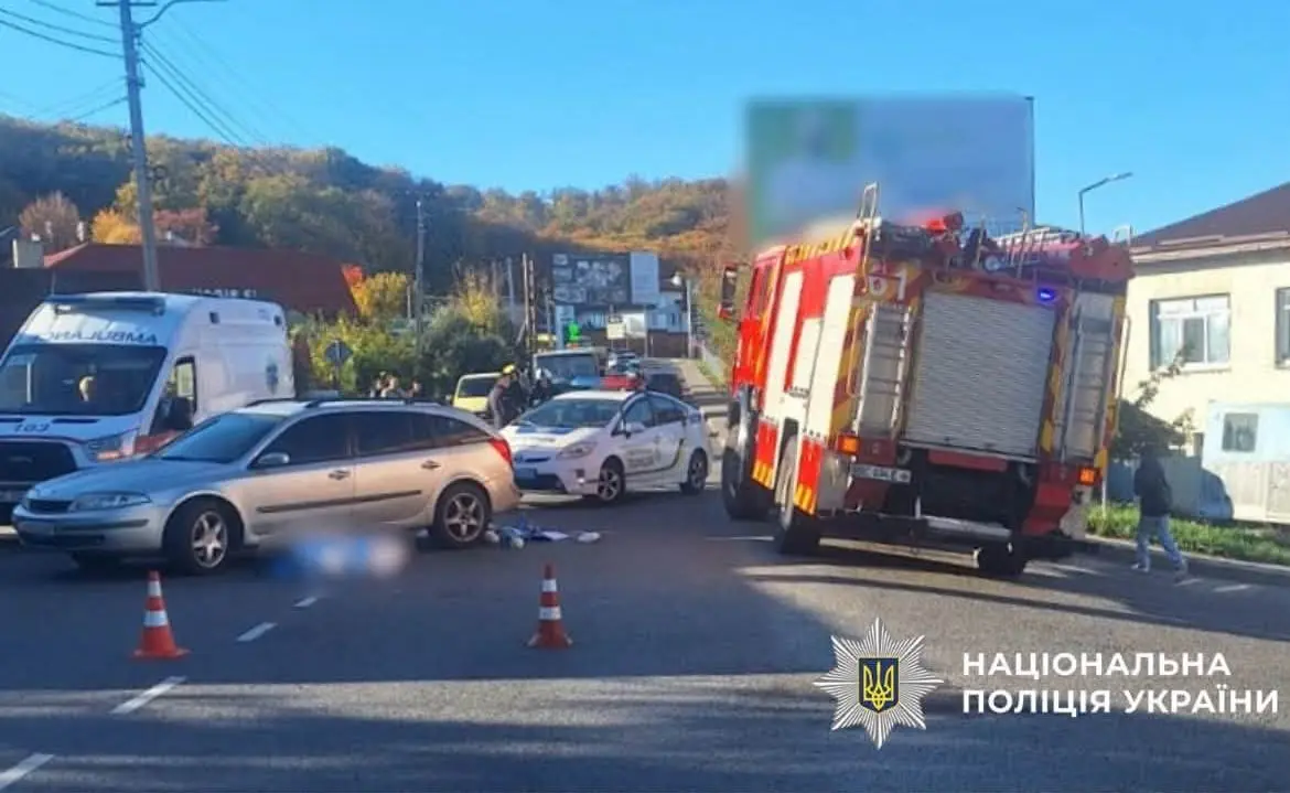 У Винниках Renault Laguna збила пішохіда: 61-річна жінка загинула на місці