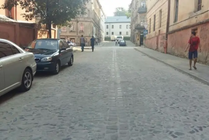 У Львові вулицю Детька відкрили для проїзду