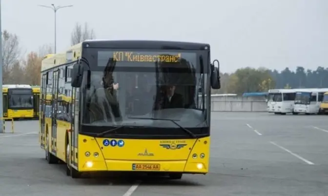 В Києві під час відключень замість тролейбусів курсуватимуть автобуси