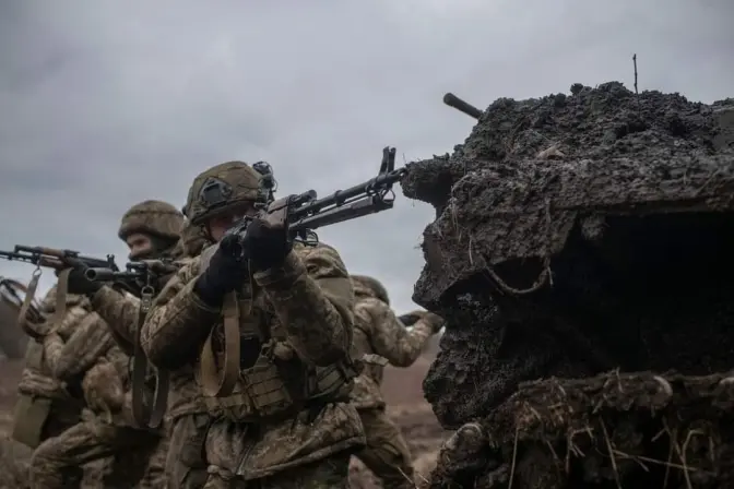 За добу українські військові відбили сім ворожих атак у Харківській області