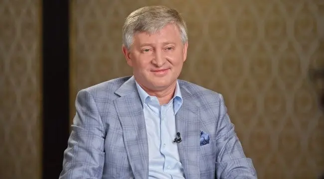 Олігарх Ахметов передає державі ліцензії на свій медіабізнес