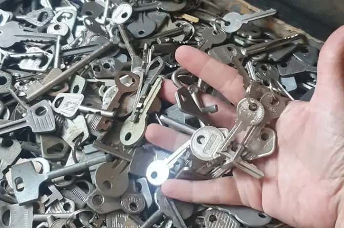 У Києві створюють двометровий ключ із тисяч ключів