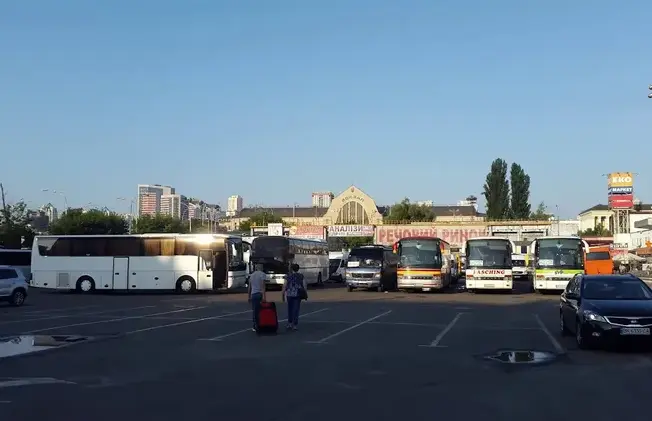 Реконструкцію автостанції «Київ» біля залізничного вокзалу заморозили