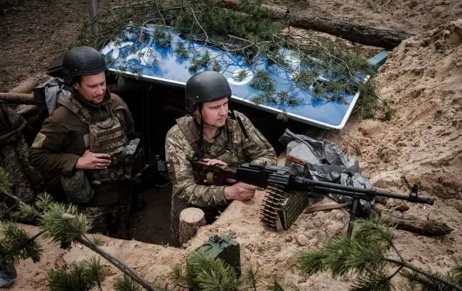 Через контрнаступ ЗСУ на півдні росіяни зміцнюють оборонні позиції, – розвідка Британії