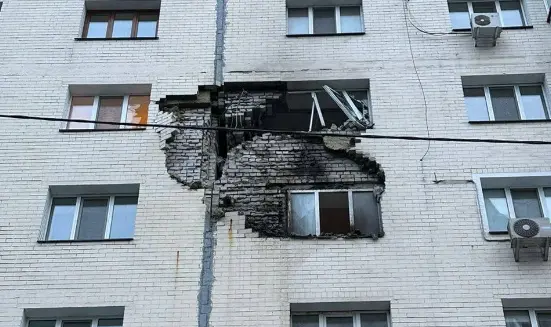 В Українці на Київщині почнуть відновлювати будинок, пошкоджений уламком ракети
