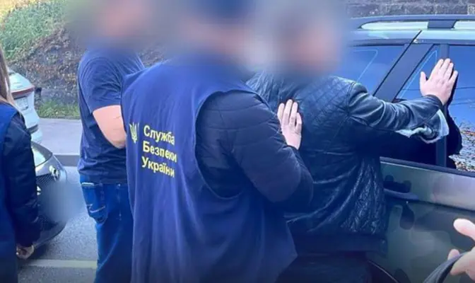 На Львівщині посадовець госпіталю вимагав хабар від військового за продовження лікування