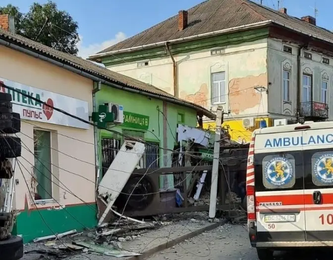 Без свідомості, але не в комі. Медики розповіли, як почуваються діти після ДТП у Рудках