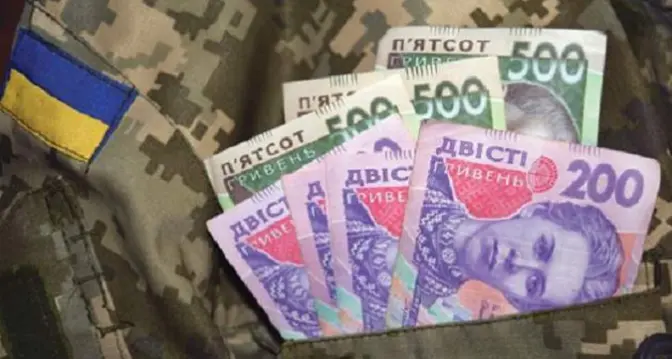 «Бойові» 100 тисяч виплачуватимуть тим, хто має поранення чи у полоні