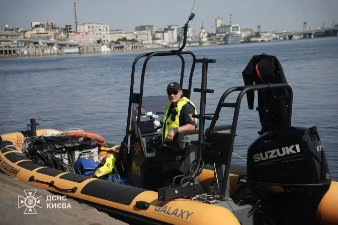 У Києві знайшли тіло хлопця, який впав у воду через обрив канатної дороги над Дніпром