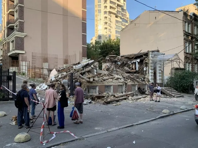 У ДОКС заявили, що садиба Зеленських буде відновлена