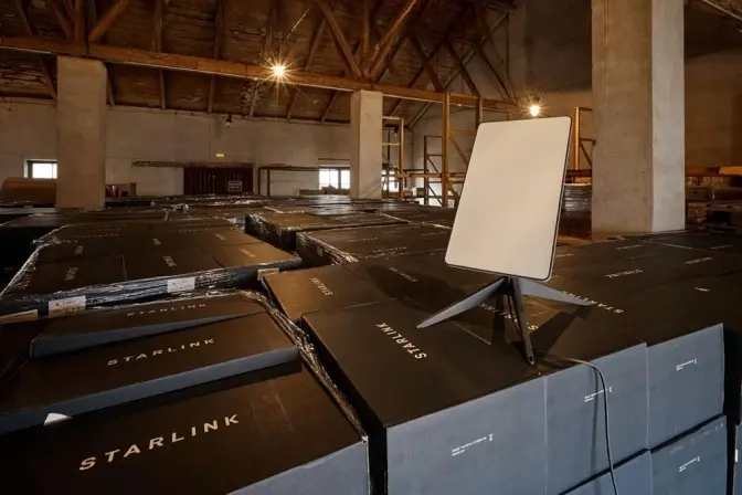 Україна отримала третю партію Starlink від Польщі