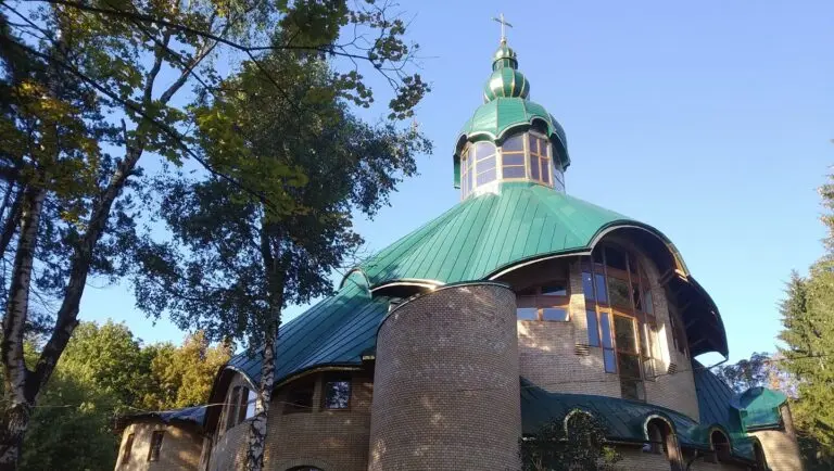 Парафія Зіслання Святого Духа УГКЦ (вул. Зелена, 10б)