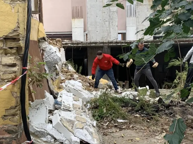 Садиба Зеленських. Хто прийшов на «толоку» з відновлення пам’ятки