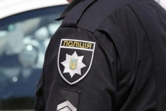 На Львівщині на хабарі 7 тис. грн затримали 29-річного поліцейського