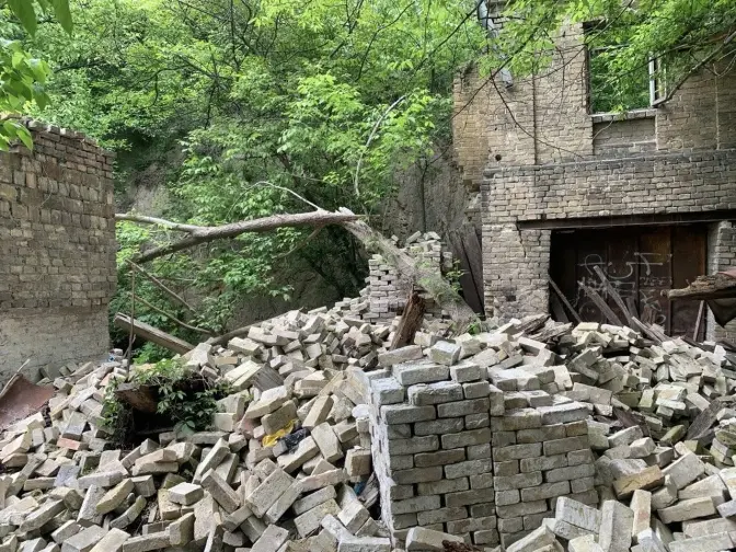 В Києві розбирають історичну садибу біля Вознесенських печер