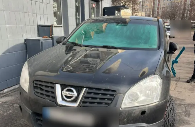 У Києві двох собак залишили зачиненими в автомобілі