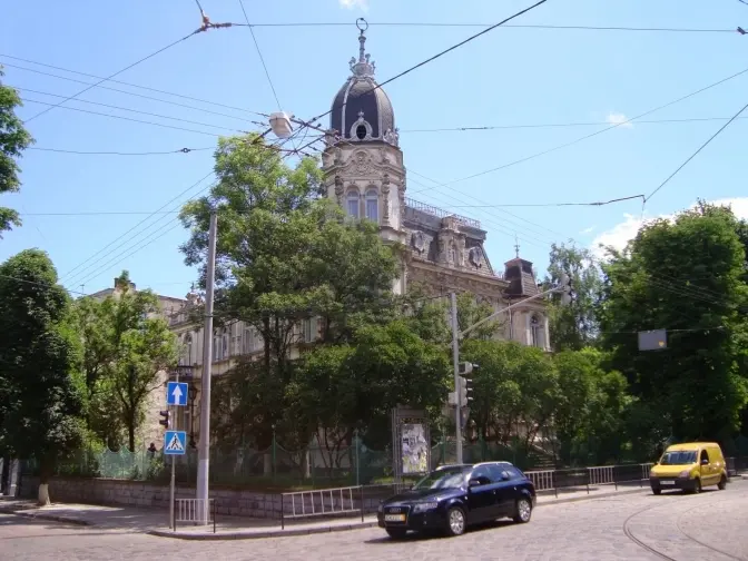 У Львові призначили керівників двох медзакладів