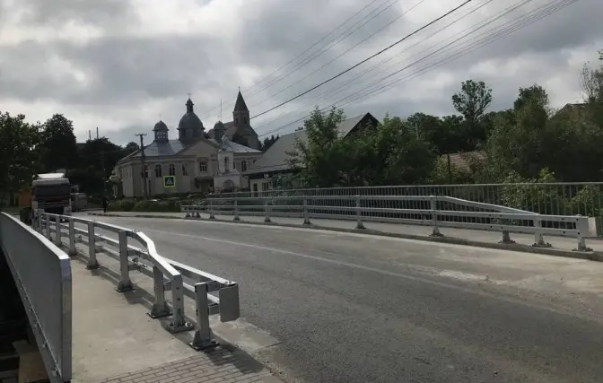 На Львівщині відремонтували міст через річку Летнянка