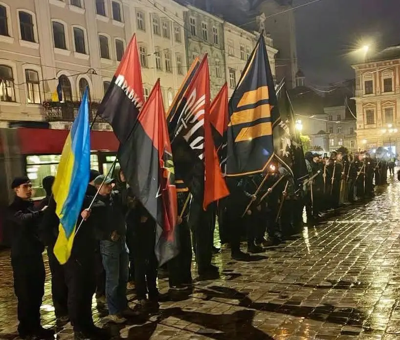 У центрі Львова відбувся марш до 84-ї річниці створення УПА / фото ЛОВА