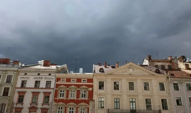 У Львові прогнозують грозу та попереджають про високу пожежну небезпеку
