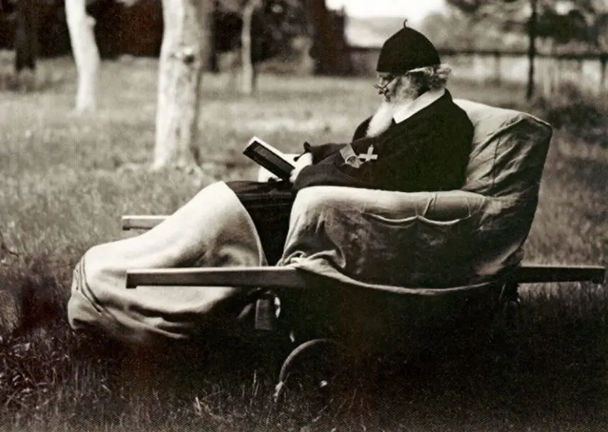 Тут молився Шептицький. Що відомо про митрополичі сади у Львові, які повернули УГКЦ