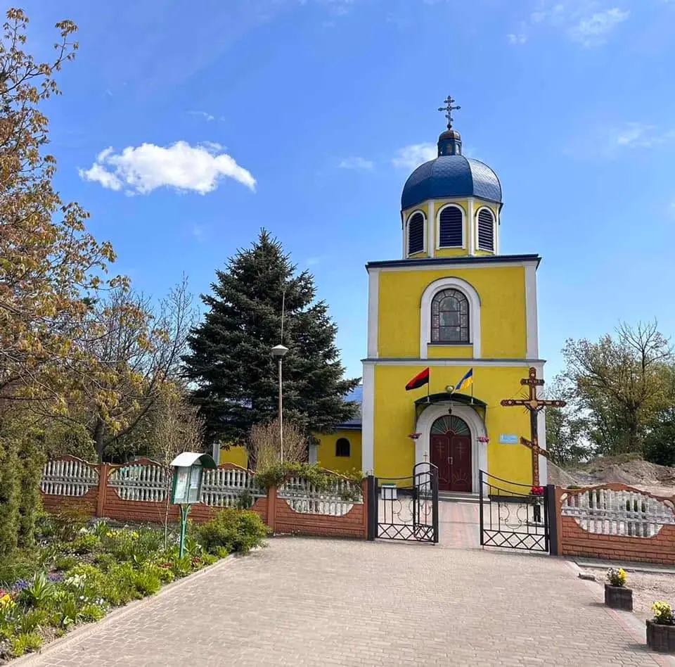 Храм Різдва Святого Пророка Предтечі та Хрестителя Господнього Іоана ПЦУ (вул. Пекарська, 52) / фото: фб храму