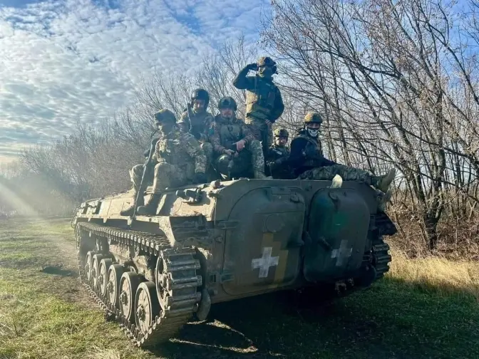 На Донбасі збито літак рф, ЗСУ завдали 15 ударів по районах зосередження ворога, – Генштаб