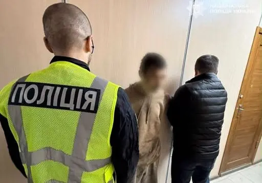 Озброєного російського військового затримали по гарячих слідах