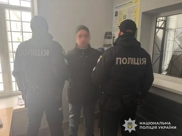 На Львівщині затримали 22-річного хлопця за підозрою у вбивстві співмешканки і замаху на пенсіонера