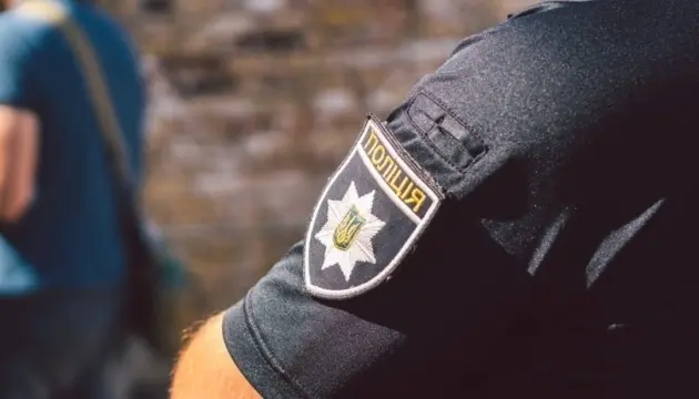 У Києві чоловік інстаблогерки напав на патрульного – йому повідомили про підозру