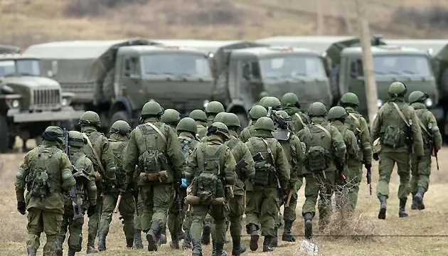 Росія не відводить від Києва війська, а змінює позиції для нового наступу, – Пентагон