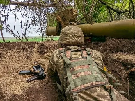 Окупанти ведуть штурм на Донеччині, готуються до наступу на Бахмут, – Генштаб