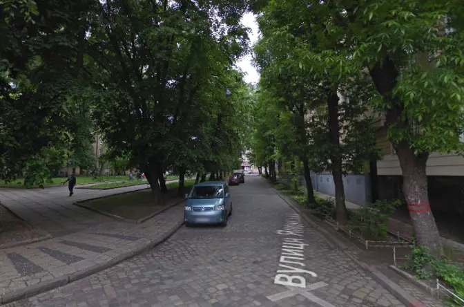 У Франківському районі Львова реорганізують рух на двох вулицях. Схема