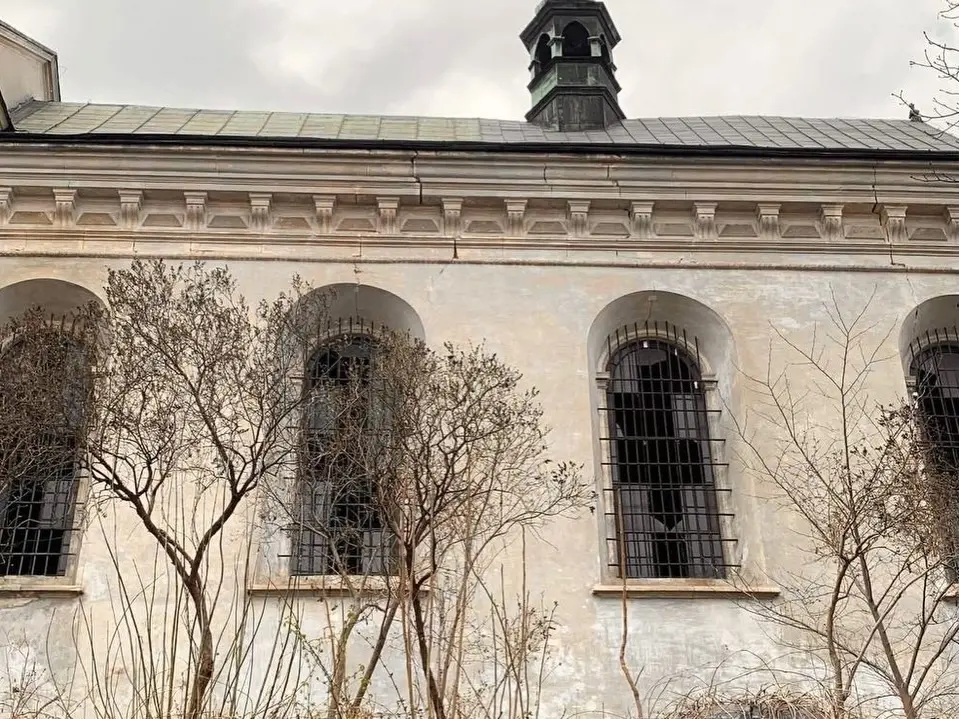 Через атаку безпілотників в Органному залі вибило з десяток вікон