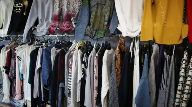 У вихідні в Києві пройде благодійний розпродаж одягу і предметів побуту. Кошти підуть у фонд «Повернись живим»