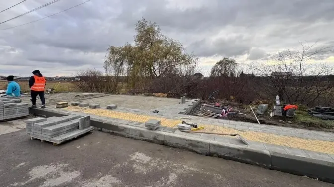 Біля Львова облаштовують дві зупинки громадського транспорту з урахуванням доступності