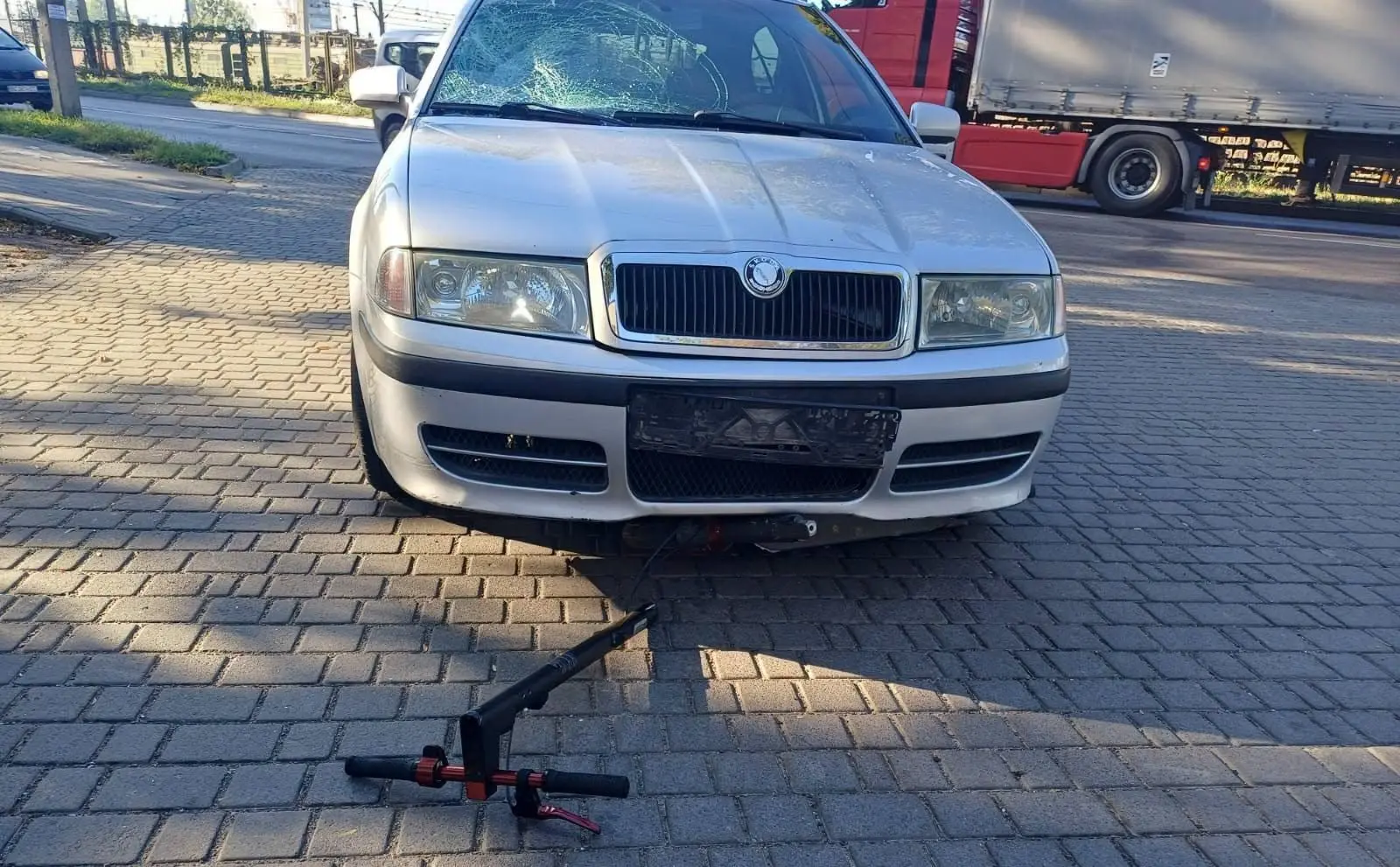Зіткнення на Шевченка: у Львові авто збило 14-річного хлопця на електросамокаті