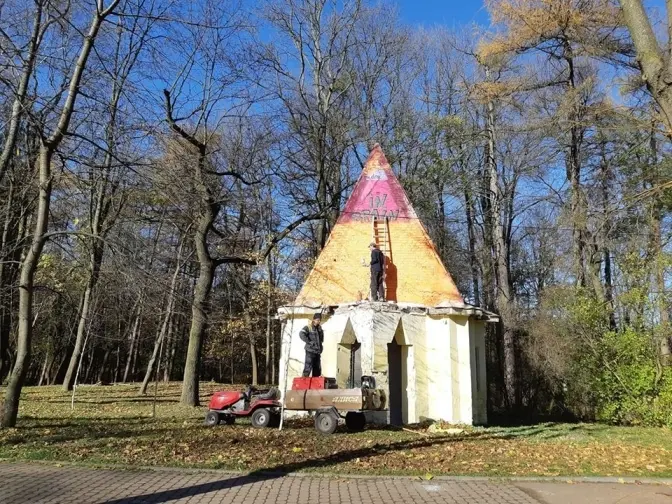 фото зі сторінки отара довженка у фейсбуку