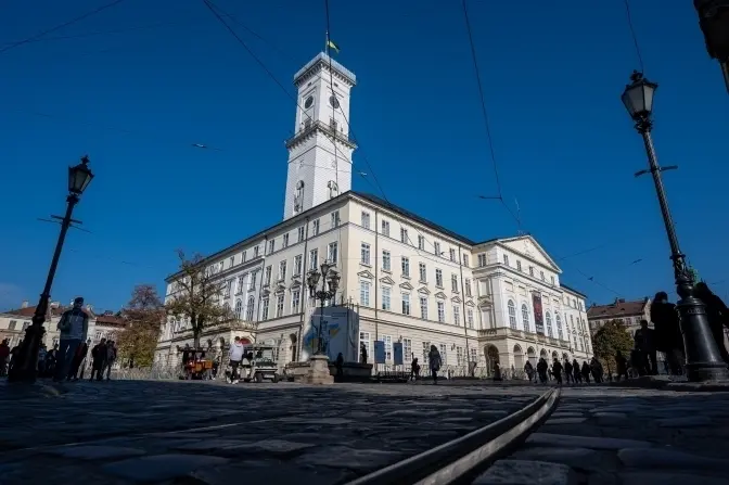 Чиновника Львівської міської ради забрали у ТЦК з-під Ратуші