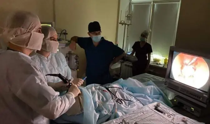 Львівські ЛОРи успішно прооперували двох хлопців із папіломами гортані