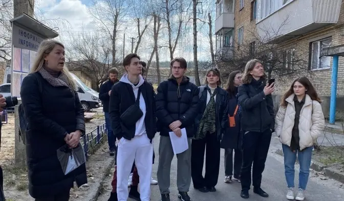 Столичні студенти розроблять проєкт відновлення будинку з графіті Бенксі на Київщині