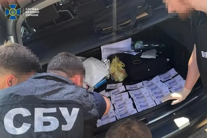 Суд оштрафував керівника філії львівського облавтодору за хабарництво