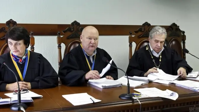 Підозрюваного в отриманні хабаря суддю Київського апеляційного суду відправили під домашній арешт із заставою