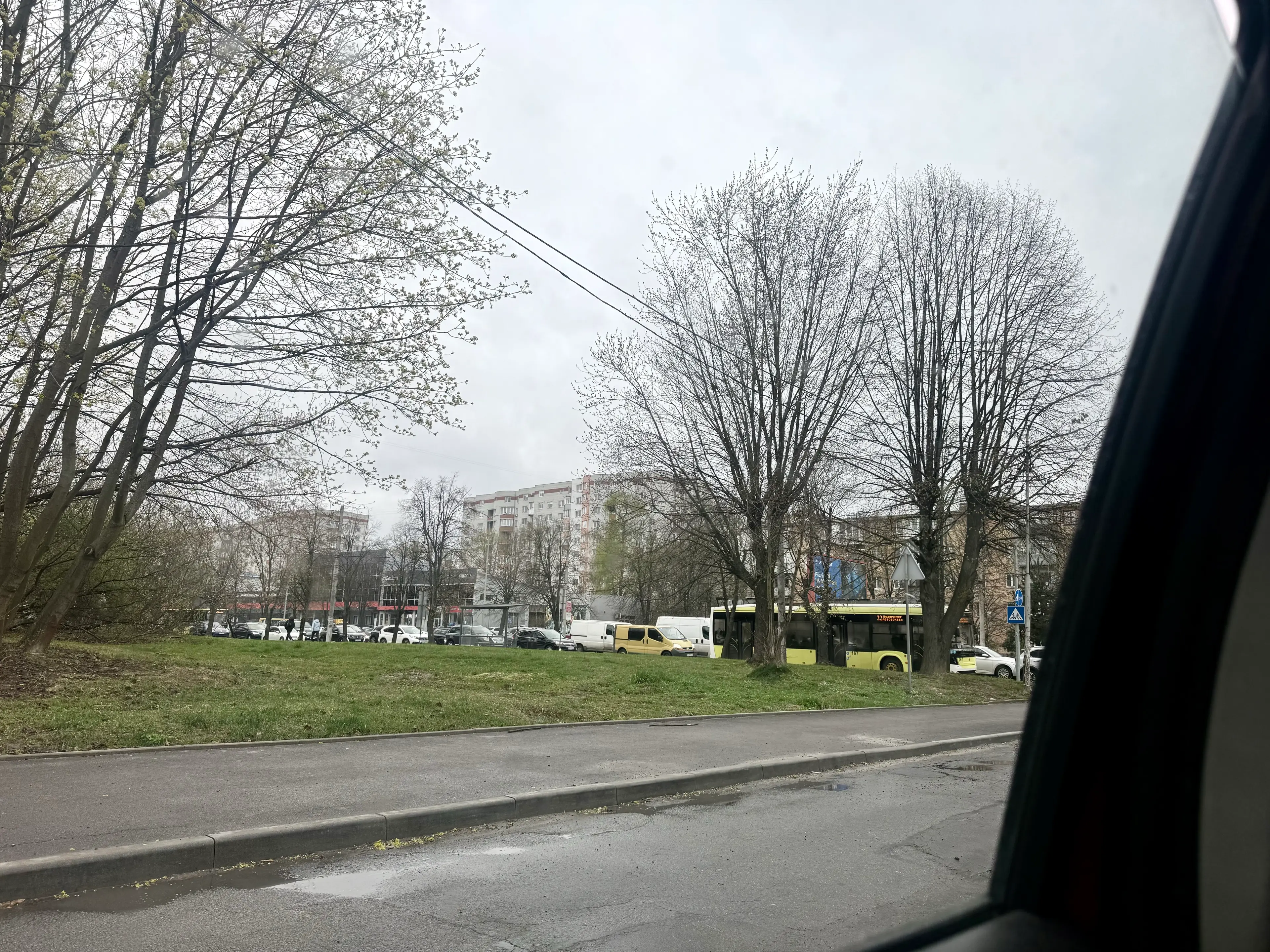 Фото: затори на вулиці Стрийській/ "Твоє місто"