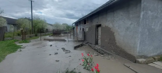 У селі на Львівщині стався витік газу з-під землі