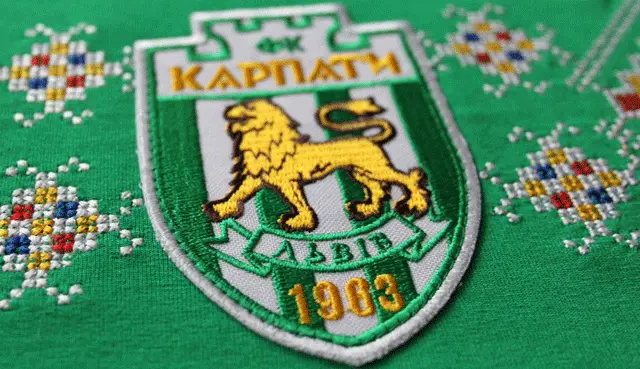 Футболісти «Карпат» закликають львів’ян прийти на матч у вишиванках: відео
